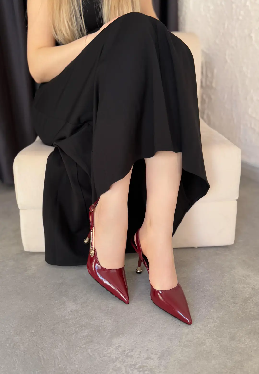 Mona Bordo Stiletto