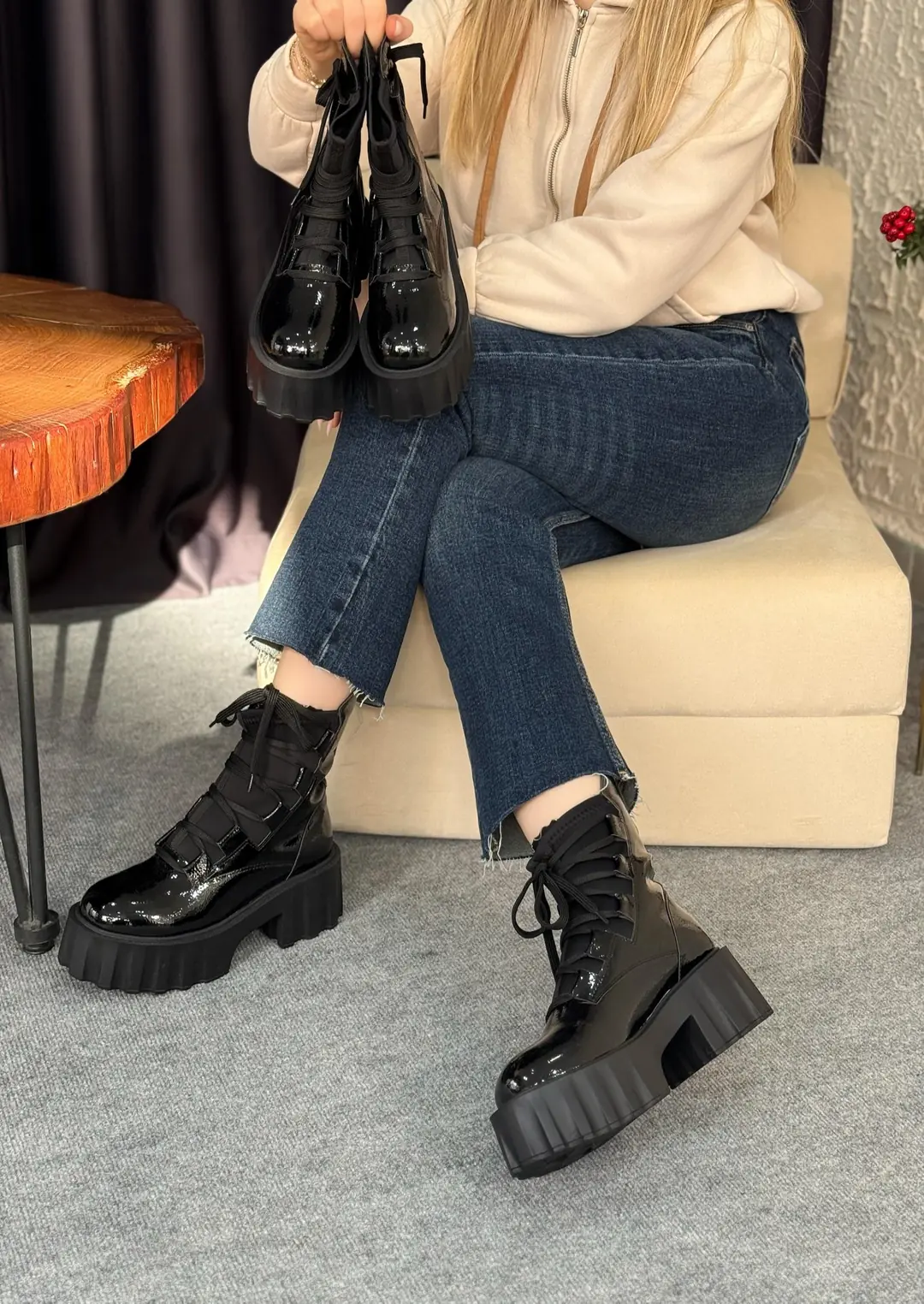 RACHEL SİYAH RUGAN KADIN BOT